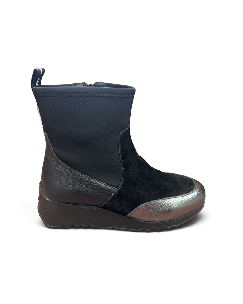 Wonders E-6792 Black & Plomo Wedge Ankle Boots