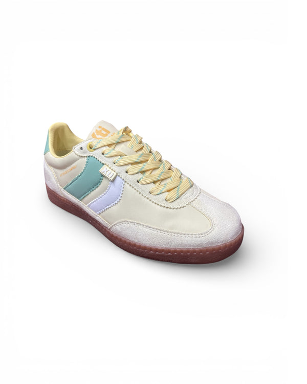 XTI Yellow Gum Sole Trainers 145052