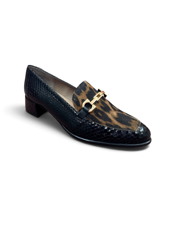 Wonders C-6030 Black Croc & Animal Leather Loafer with Gold Chain