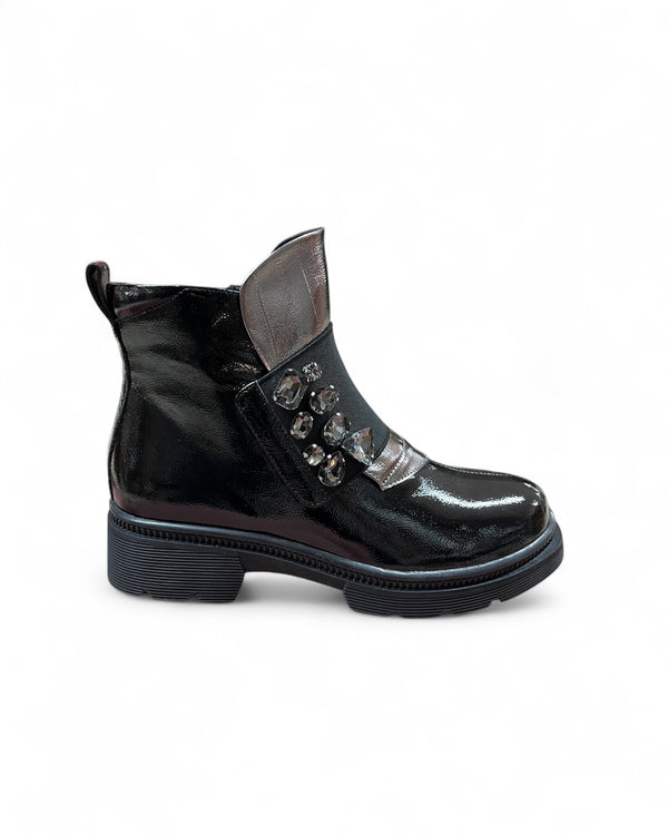Loretta Vitale C3874B Black Leather Patent Boots with Gun Metal & Crystal