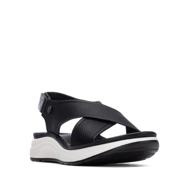 XTI Black Crisscross Sandals 145172