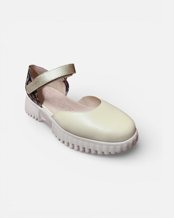 Wonders Vanilla Leather Shoew with Metallic Print A-4412
