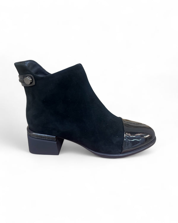 Loretta Vitale C3865A Black Suede Boots with Patent Toe