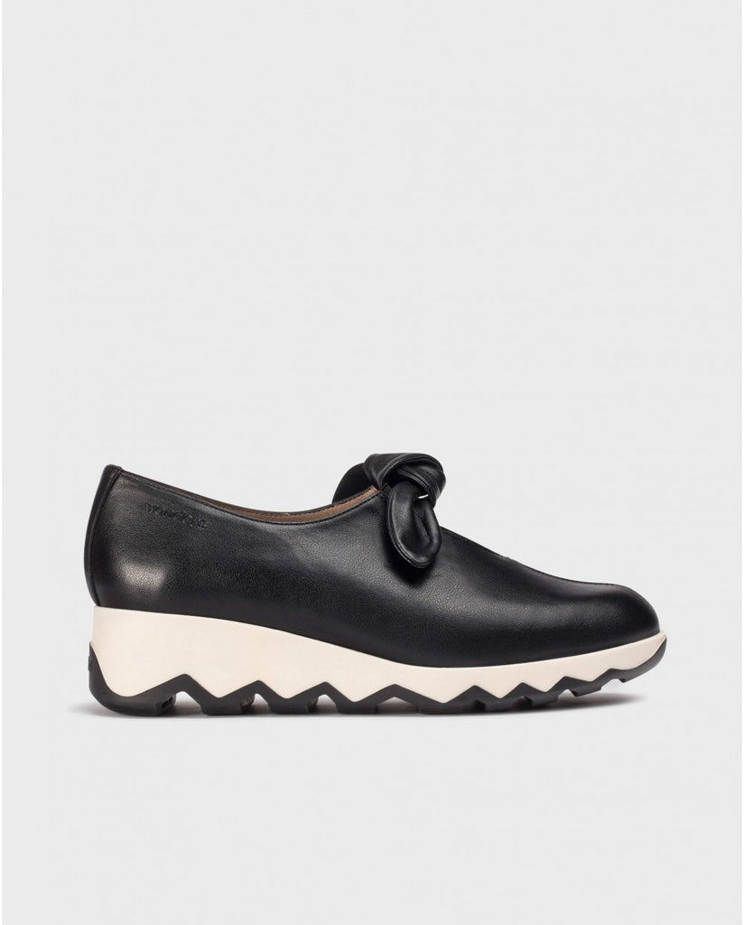 Wonders C-7611 Black Knot Loafers