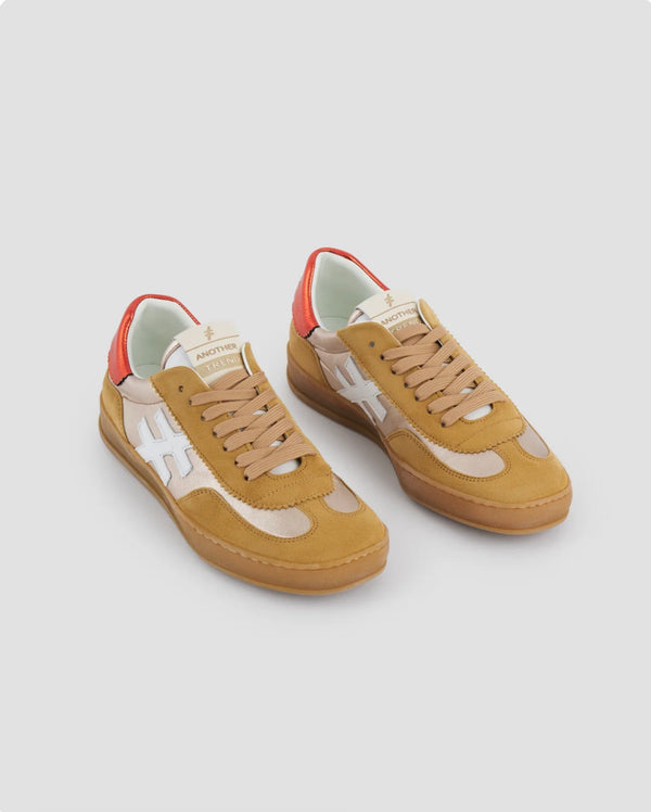 Another Trend Camel & Gold Gum Sole Trainers