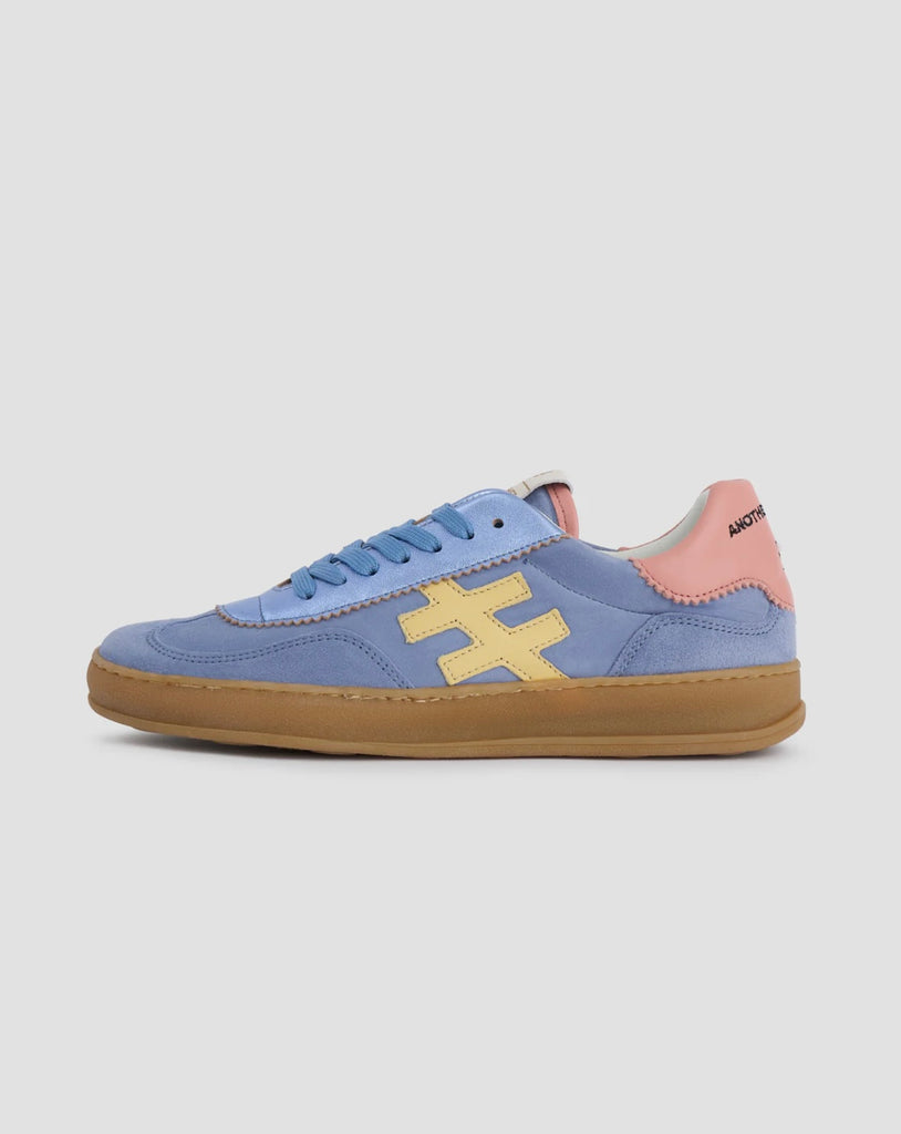 Another Trend Jeans & Peach Gum Sole Trainers