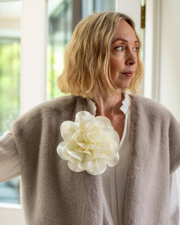 Hove Ivory Flower Brooch