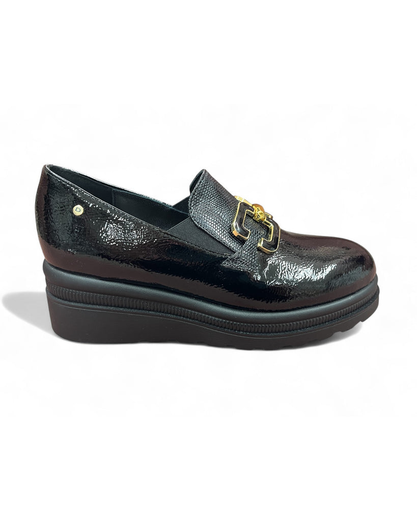 Donna Serena Black Leather Wedge Patent Loafers