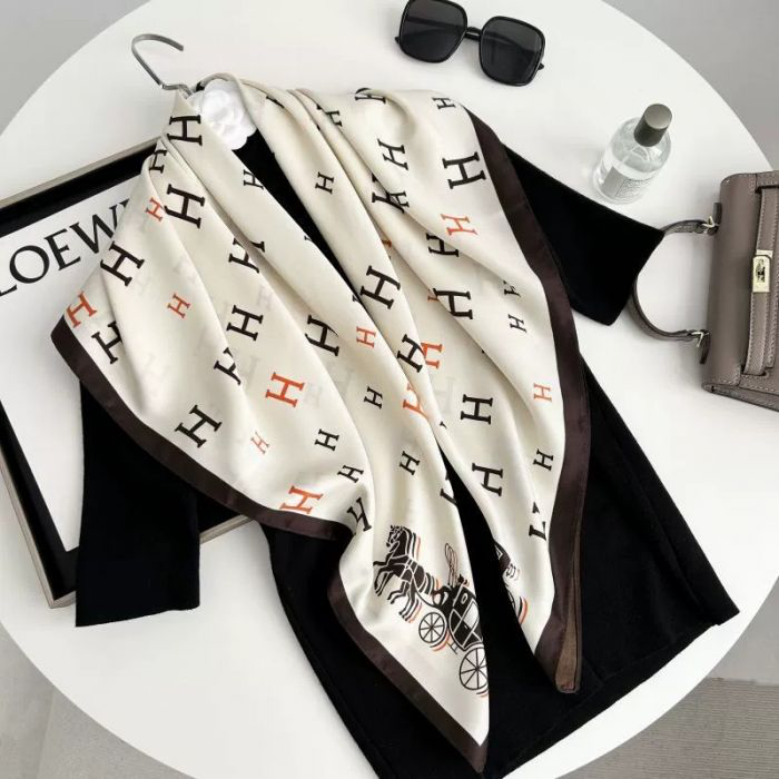 Cream & Black H Print Neck Scarf