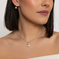 Nalani Silver Pearl Pendant Necklace