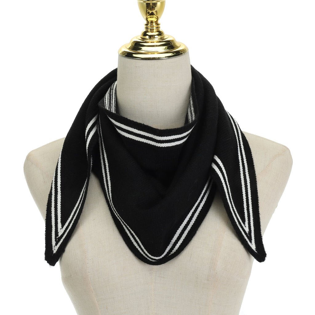 Black & White Trim Triangle Knit Scarf
