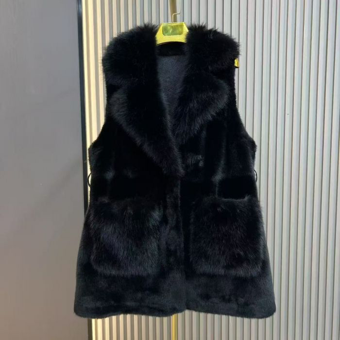 Black Faux Fur Belted Gilet