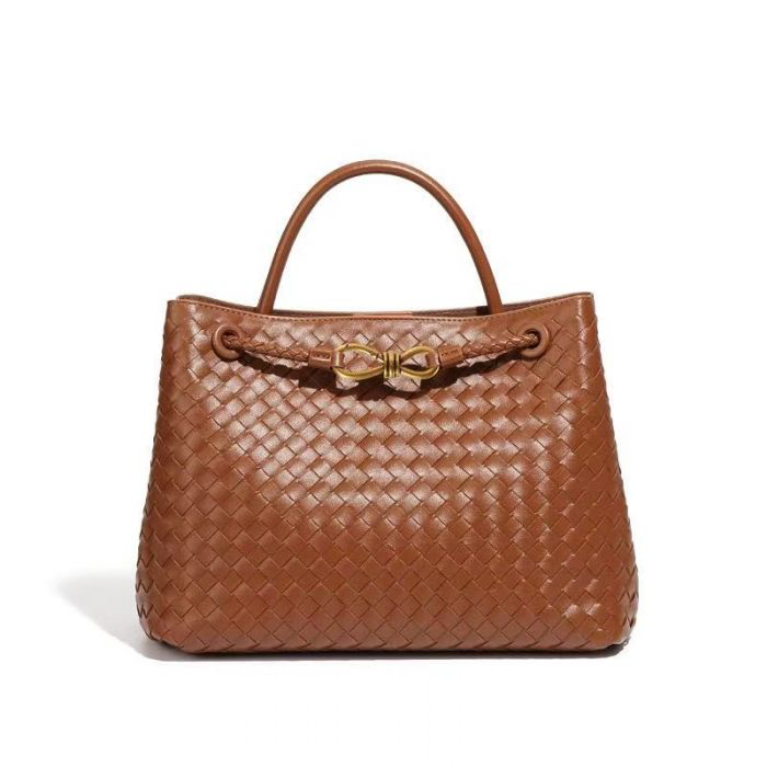 Brown Woven Tote Handbag With Gold Clasp